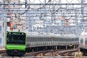 I took the Yamanote Loop Line and alighted at every stop (Part 1)