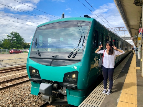 Khám phá Aomori với tàu Joyful Train Resort Shirakami