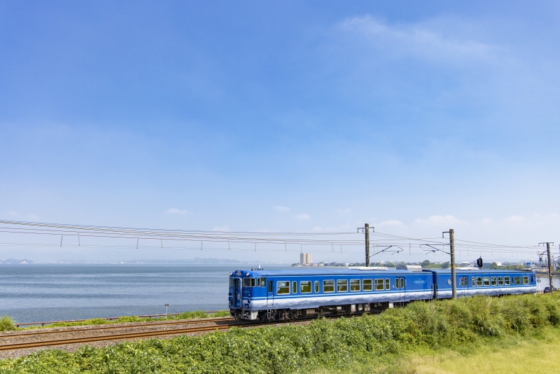 West Japan: 4 Fantastic trains and where to find them